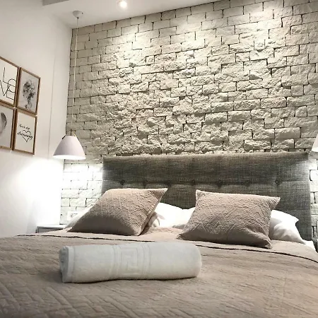 Tessera Apartment *