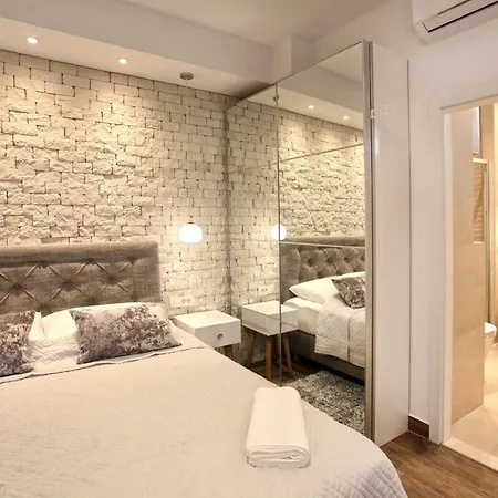Tessera Apartment *