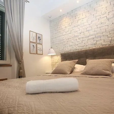 Tessera Apartment *